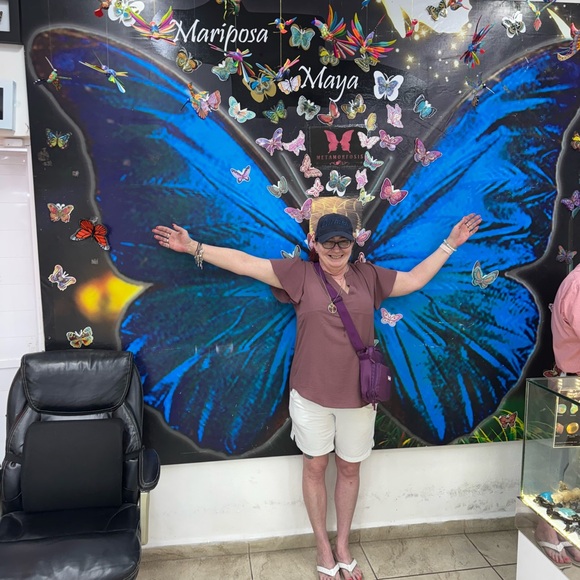 Meet your Posher, Lisa - Picture 8 of 15